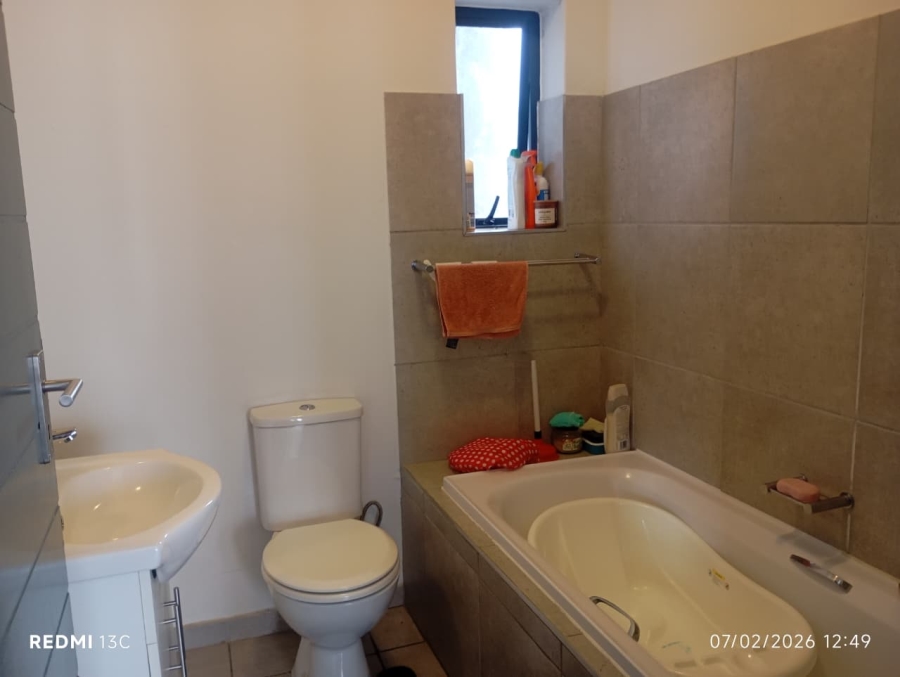 2 Bedroom Property for Sale in Glenhaven Western Cape